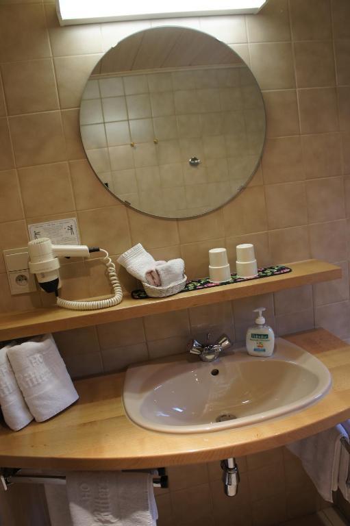 Hotel Rittersprung Урен Экстерьер фото