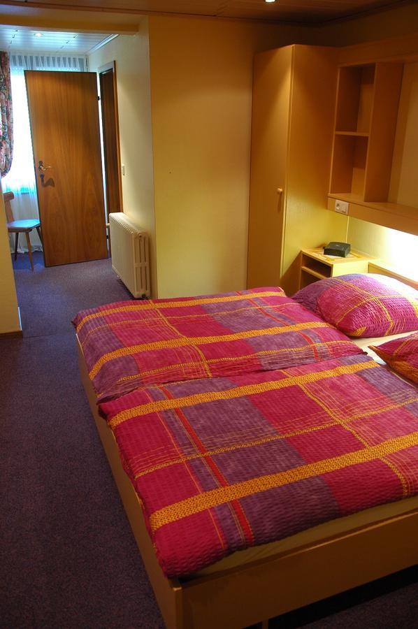 Hotel Rittersprung Урен Экстерьер фото
